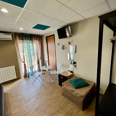 Besael Bed & Breakfast Capo dʼOrlando